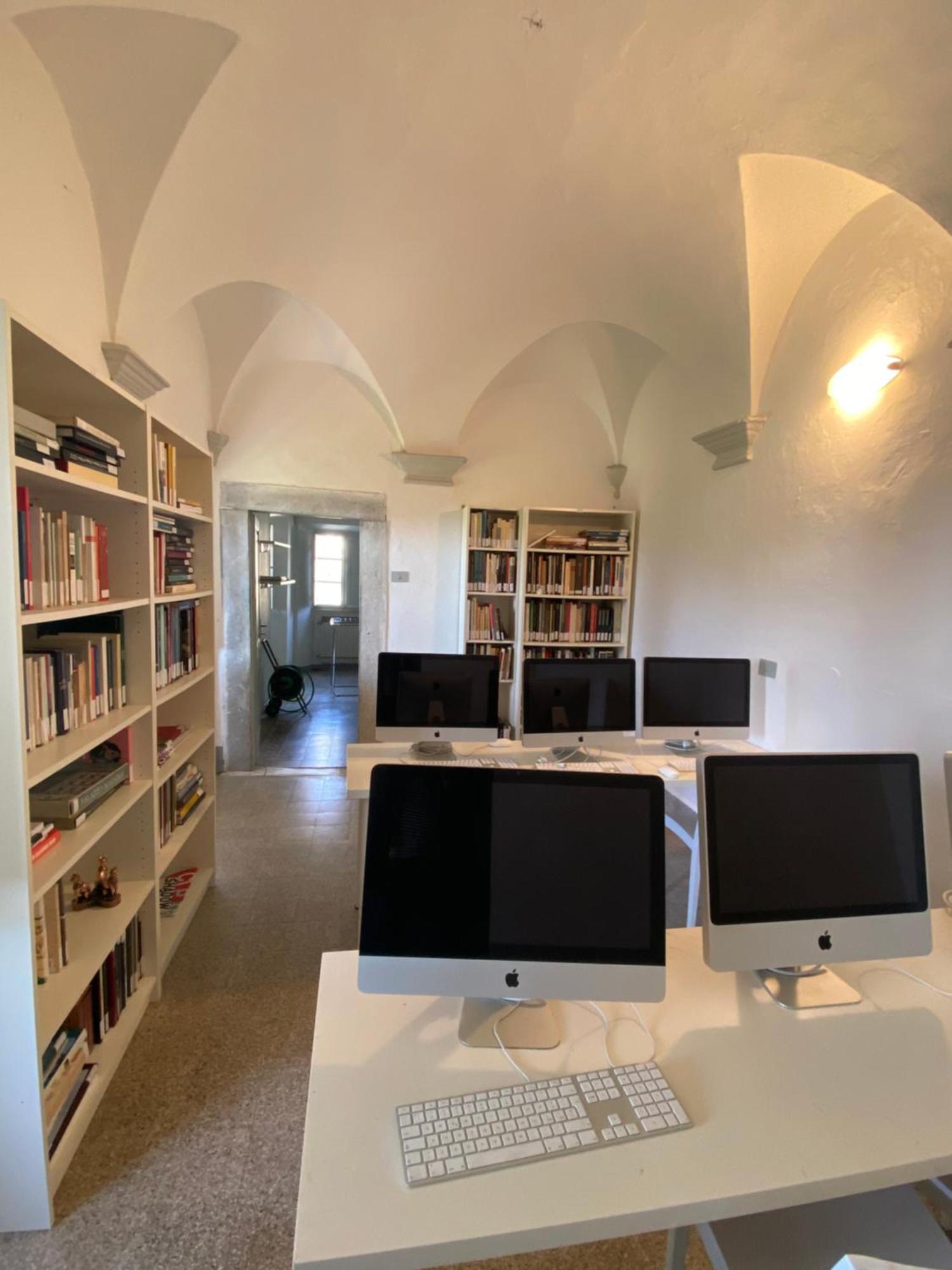 Centro Arti Visive Bed & Breakfast Pietrasanta Exterior photo